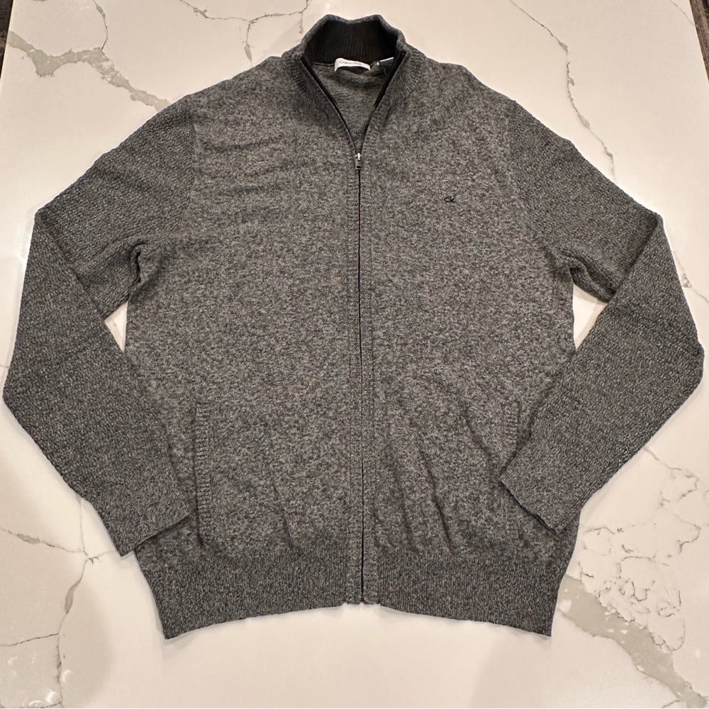 Men's Gray Sweater